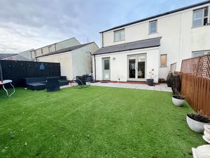 Photo 25- click for photo gallery